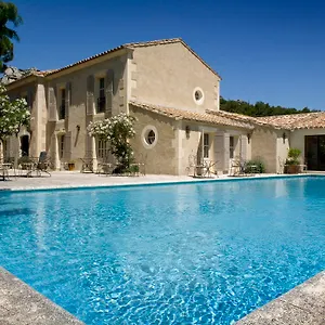 https://benvengudo-les-baux-de-provence.fr-provencehotel.com